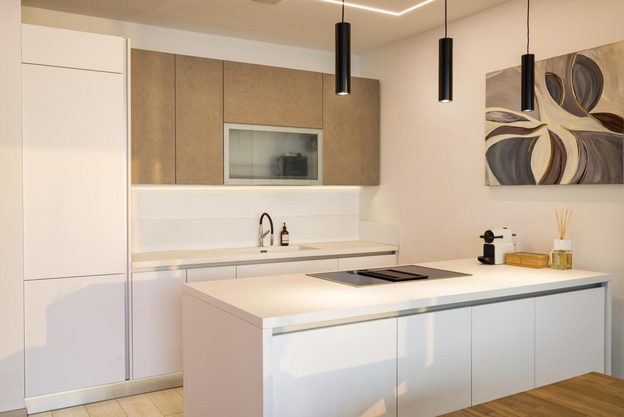Salvatorehomes - Luxurious Dreamview Waterfront Apartment In Torri Del Benaco With Pool - Casa Azura - A 5 Star Luxury Collection At Lake Garda Εξωτερικό φωτογραφία